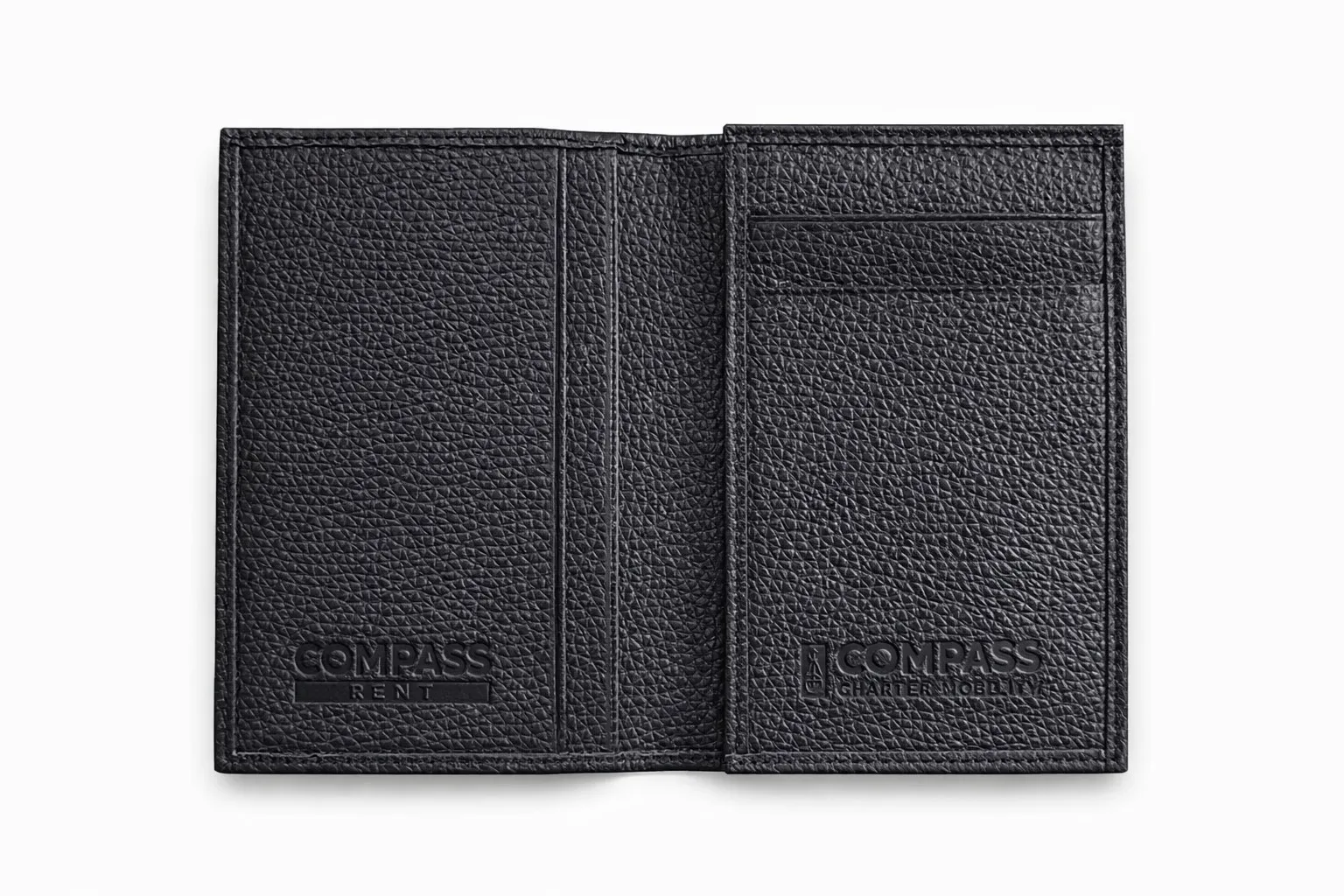 Compass--Porta-biglietti-da-visita-aperto Porta biglietti da visita in pelle personalizzabile con logo aziendale