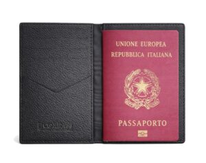 Porta passaporto in pelle personalizzabile con logo aziendale o iniziali